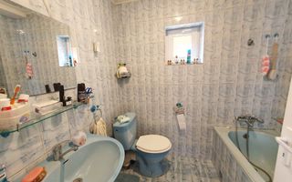 Casa 4 camere, 2 bai, 86 mp utili, renovata, zona Lipoveni - Poză 4