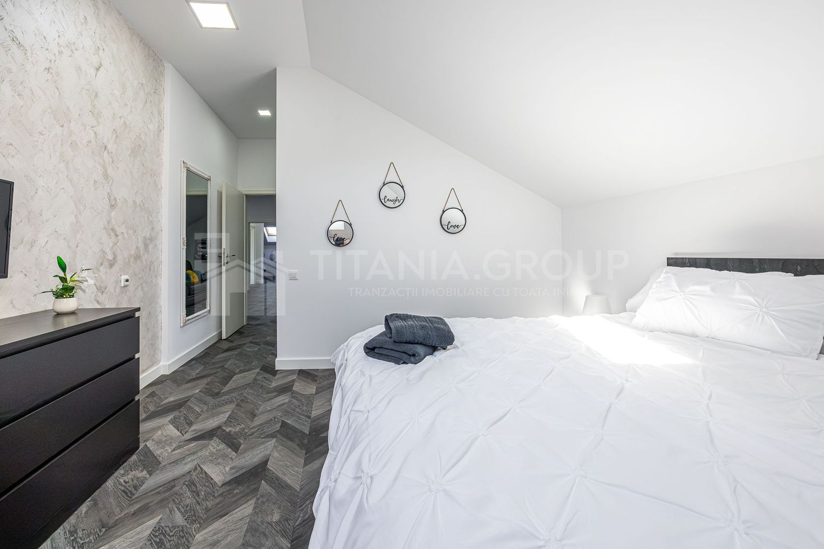Vila 5 dormitoare | Pensiune | Proprietate versatilă în Marcus, Brașov - Poză 8