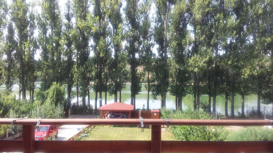 Vand/Inchiriez Casa 460mp+teren 1090mp Lac Ezareni - 1250euro/mp - Poză 3