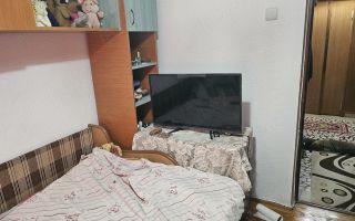 Apartament cu 3 camere zona Centru/Bazar ~ etaj 3 ~ cu imbunatatiri - Poză 5
