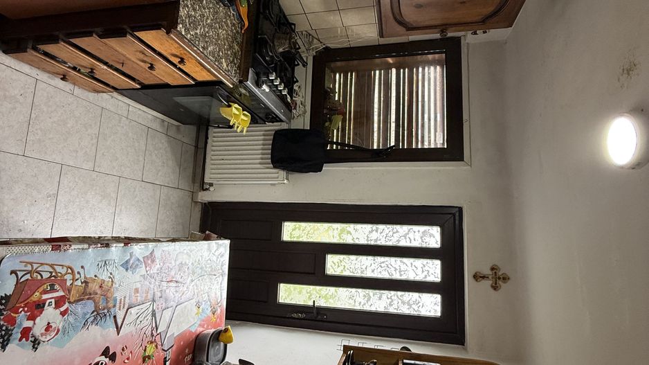 Casă corp C1 84mp + casă corp C2 51mp+garaj+ grădină și teren 889mp - Poză 16