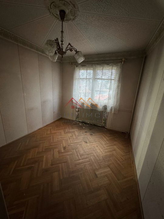 Casa D+P+E, an 1980, teren 285 m2, zona foarte buna, Campina, Prahova - Poză 8