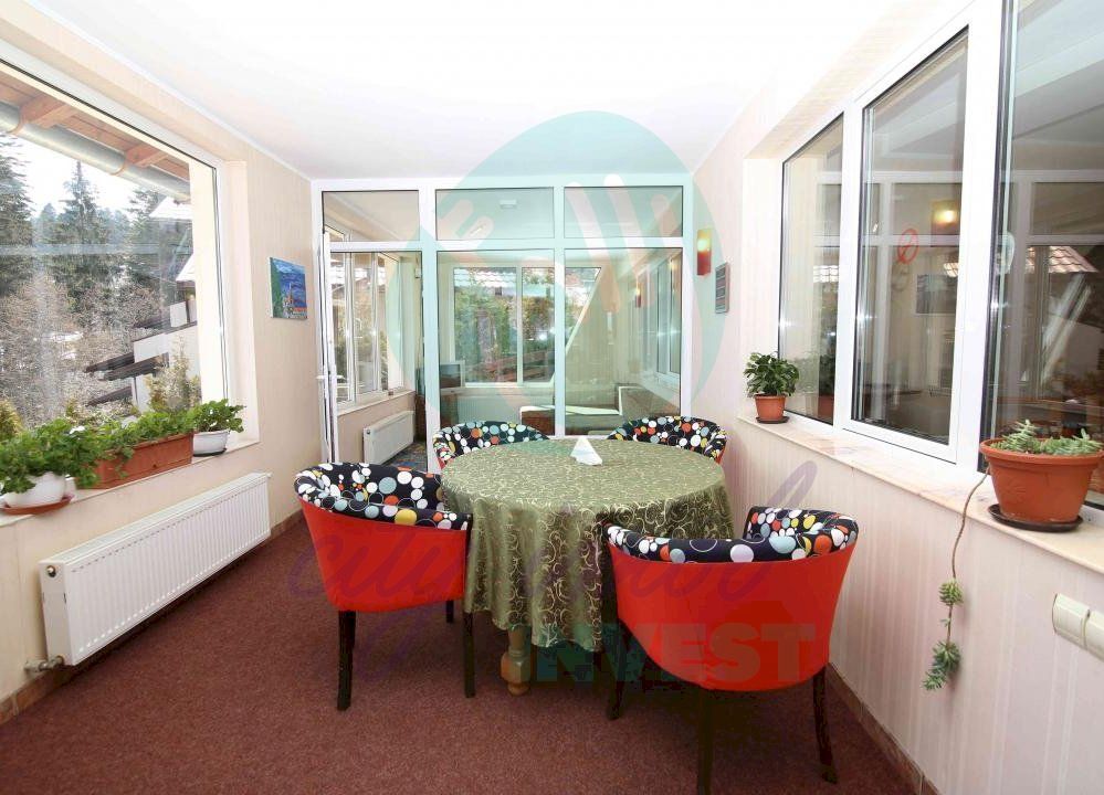 Vila cu 24 de camere cu priveliste superba ideal investitie in PREDEAL - Poză 47