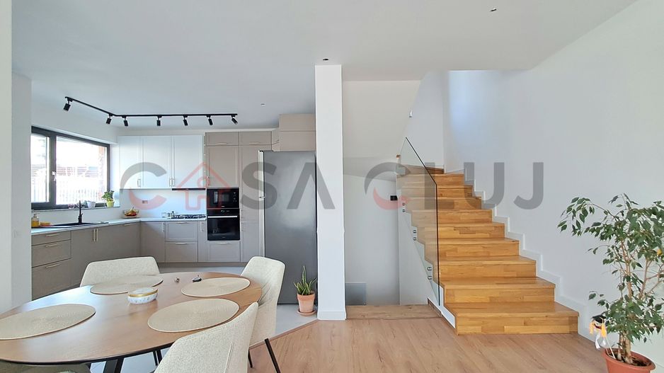 Duplex  5 camere La Cheie in Europa!! - Poză 1