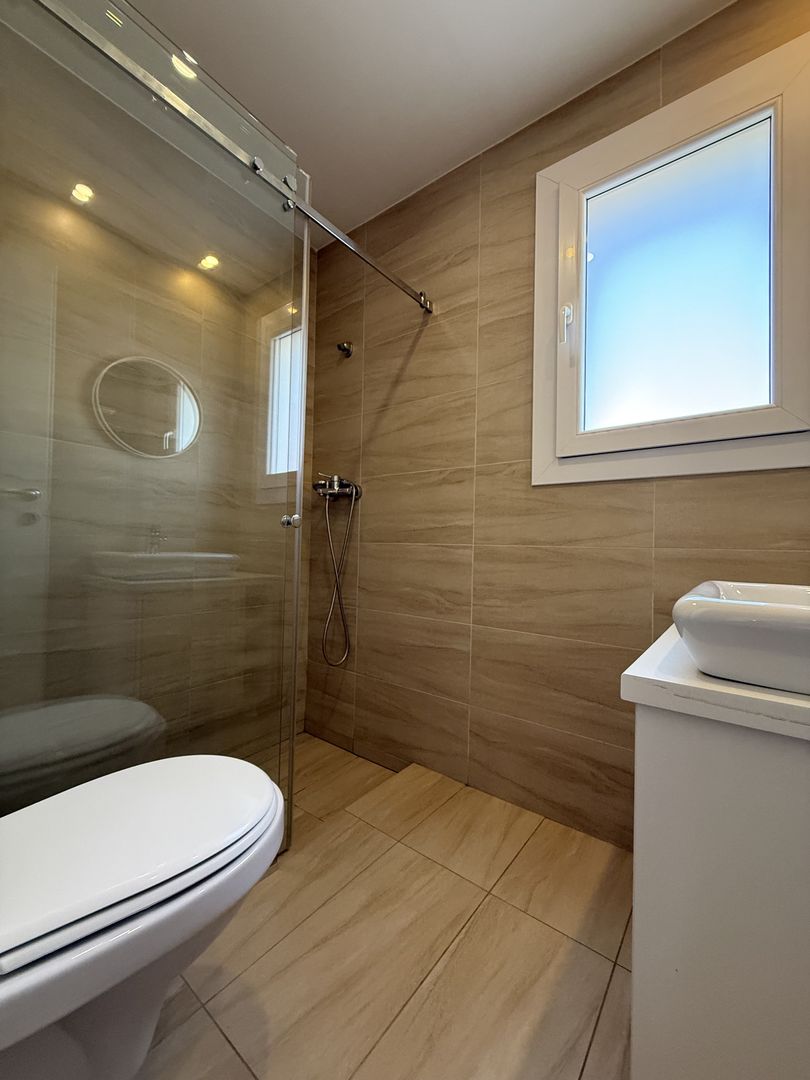 Vila cu 2 dormitoare si 3 bai | Cosmopolis | aproape de Mall | Piscina - Poză 18