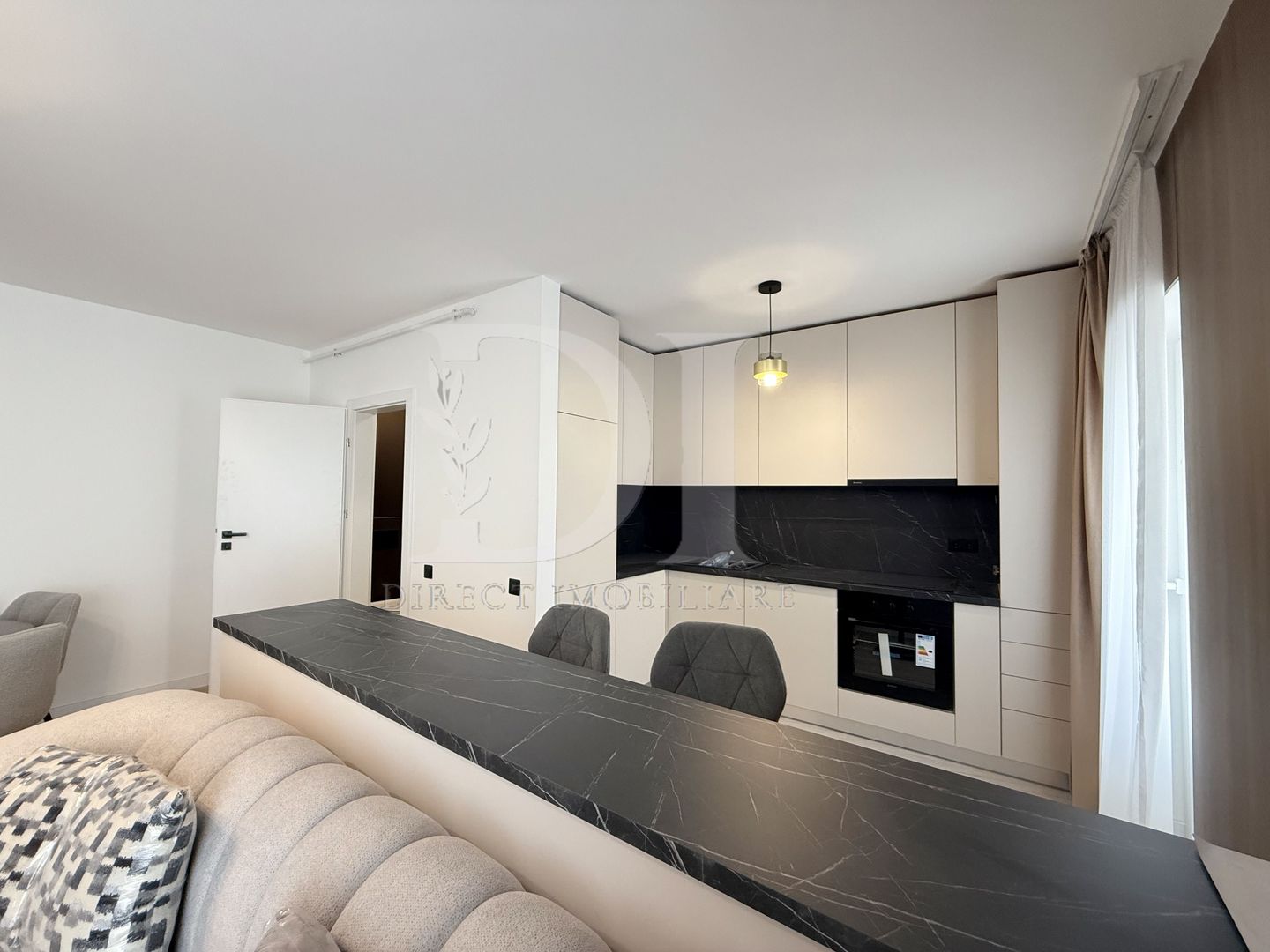Apartament ultramodern la cheie / terasa 50 mp / Zona  Eroilor - Poză 2