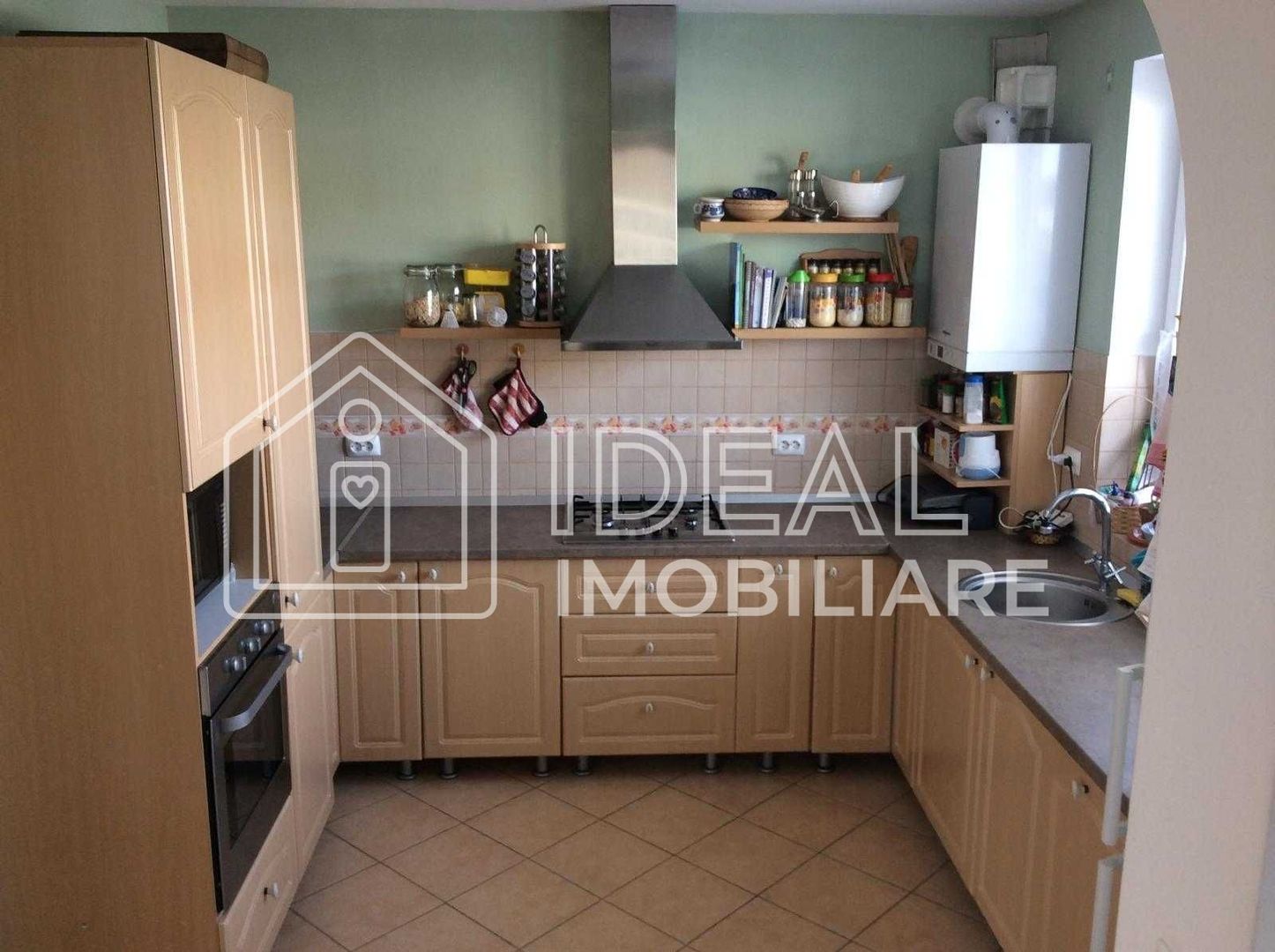 Casă individuală mobilată și utilată | 4 camere | Teren 490 mp | Priveliște spre - Poză 4