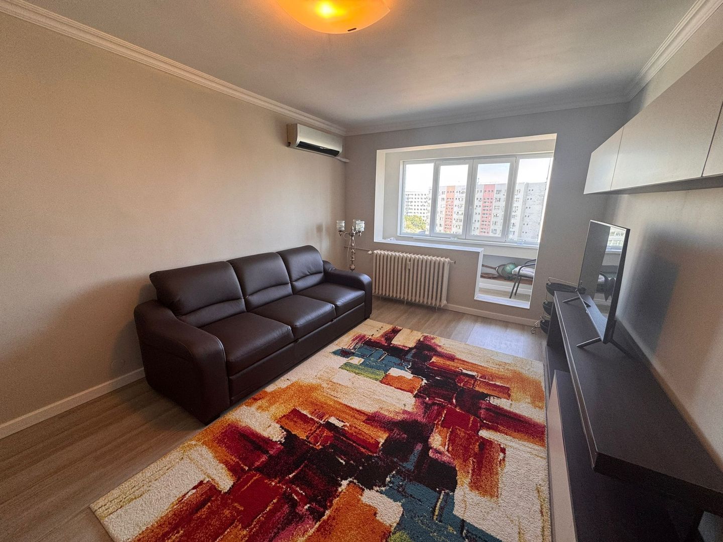 Apartament 3 camere Obor Renovat 8/10 - Poză 1