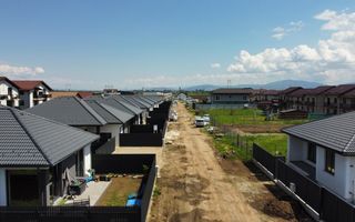 Casa pe parter cu 4 camere de vânzare - Sânpetru - Poză 8