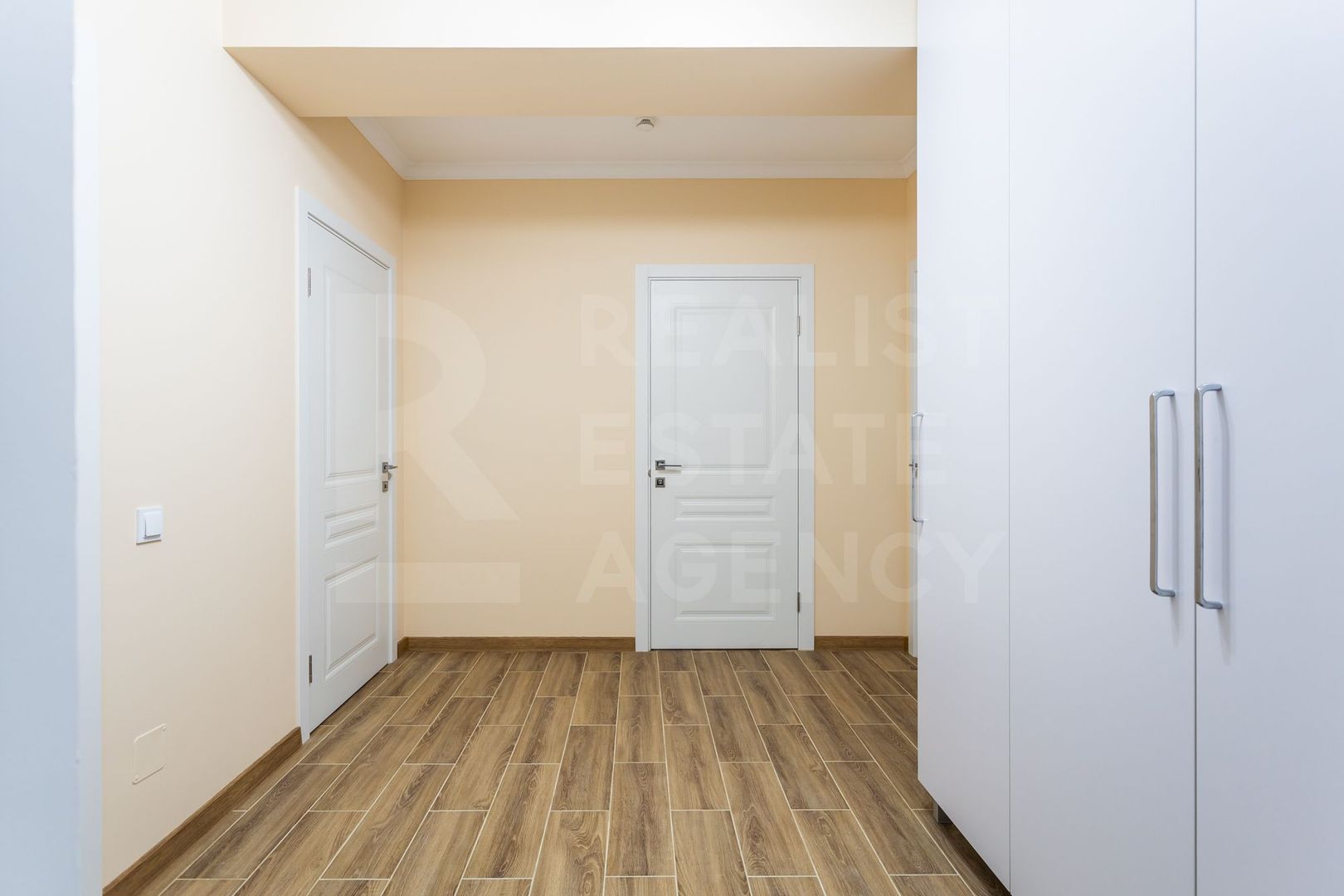 Chirie, apartament, 2 camere, strada Calea Ieşilor, Sculeni - Poză 13