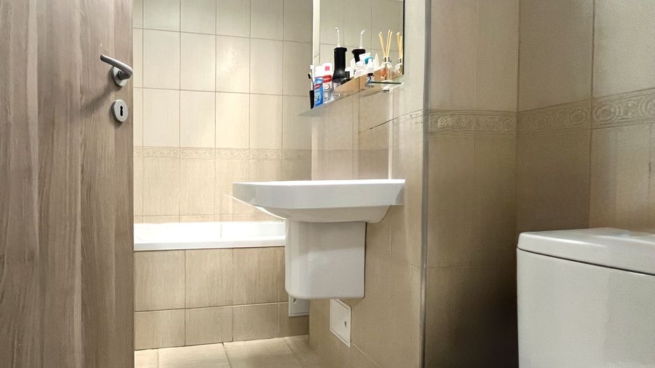 Apartament 3 camere, primitor si spatios, Zona Central - City of Mara - Poză 11