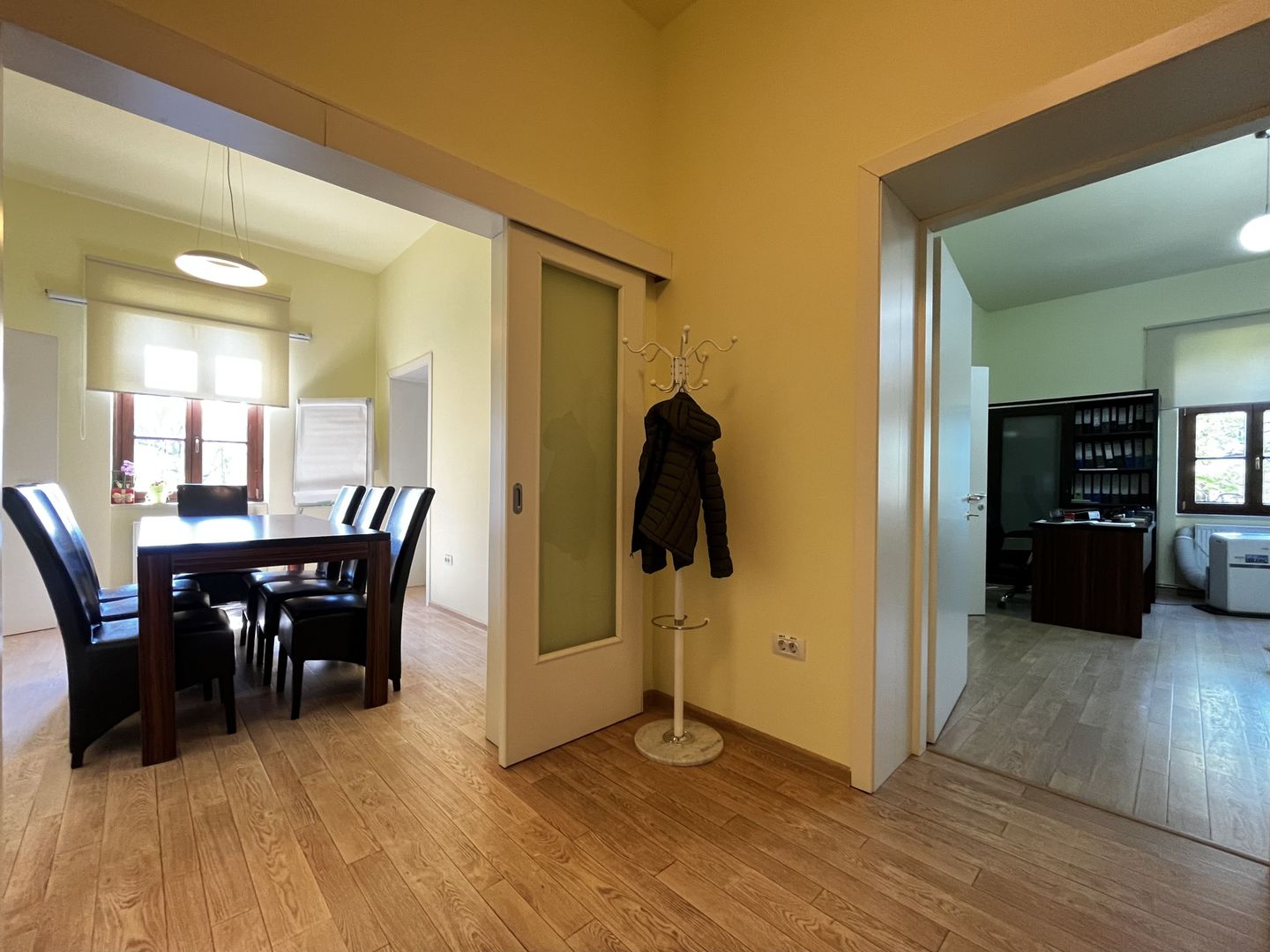 Apartament pretabil birou sau investiție, Central - Take Ionescu - Poză 9