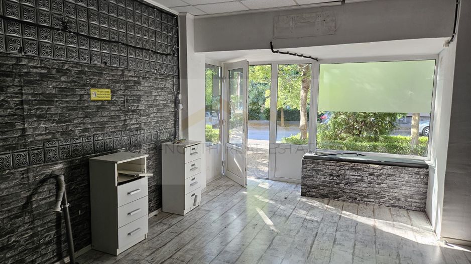 Spațiu comercial 45 mp, vitrina, zonă cu vad – Constantin Brâncoveanu - Poză 1