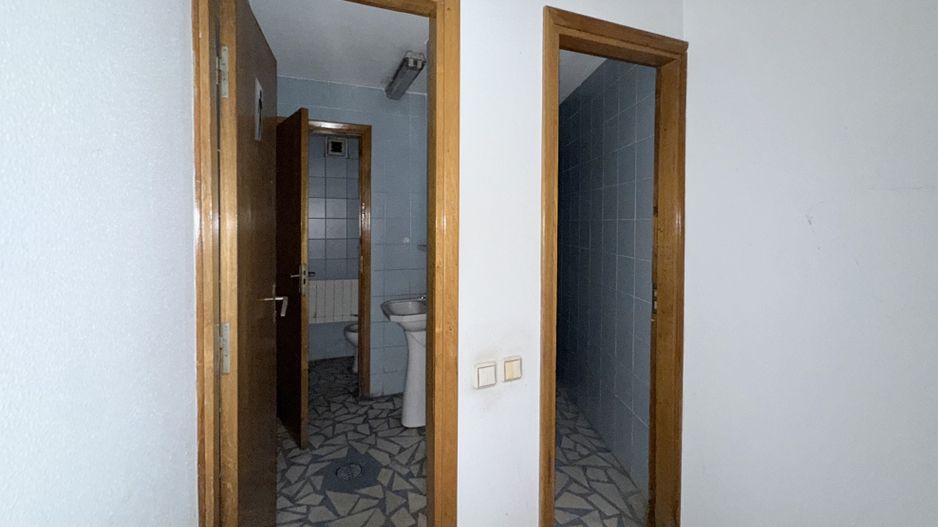 Spațiu București, zona Universitate, pretabil comercial/birouri - Poză 8