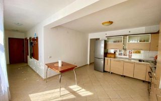 Vila luminoasa Crangasi/ Giulesti,  245 MP construiti, utilitati, 340000 EUR - Poză 2