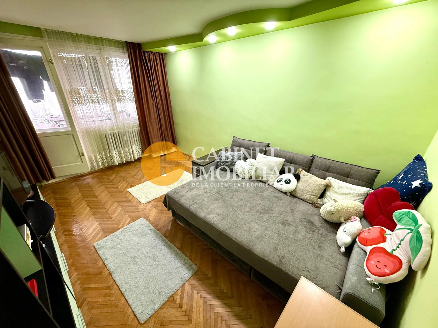 3 Camere Decomandat - Etaj 1 - Zona Podu Ros - Primaverii - Poză 1