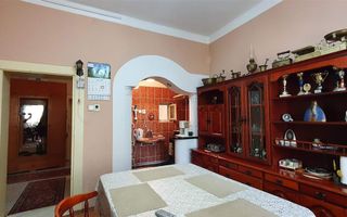 Casa situata ultracentral langa Poarta I a Cetatii Alba Carolina - Poză 13