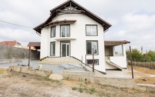 Vânzare, casă, 2 nivele, 260mp + 5 ari, strada Codrilor, Sociteni - Poză 2