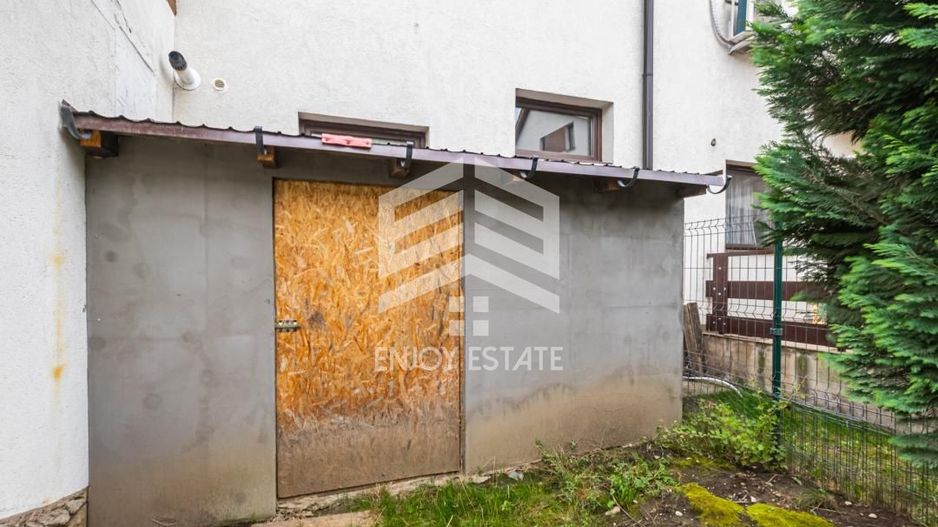 Apartament 4 camere si Curte Proprie | Parcare Inclusă - Poză 22