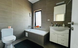 Duplex cu 4 camere, amplasament excelent |Dumbrăvița| - Poză 9