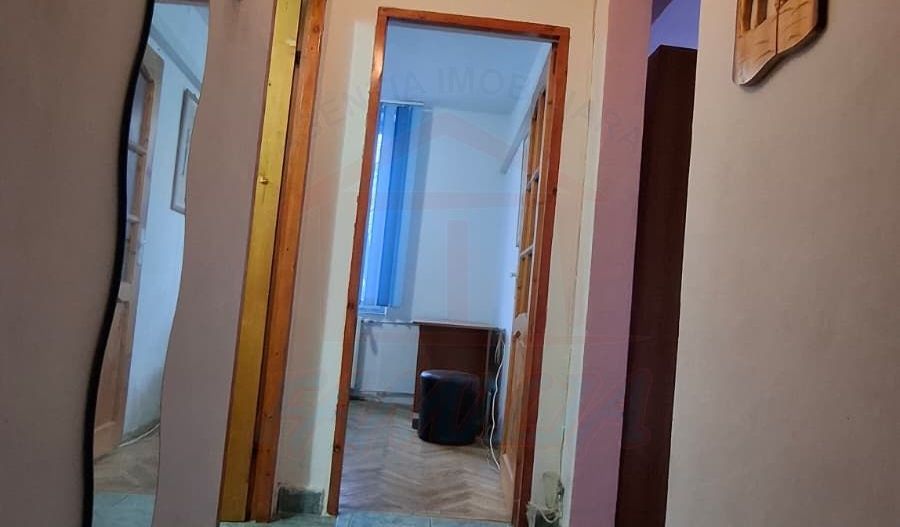 Apartament cu 2 camere de vanzare in CENTRU - Poză 7