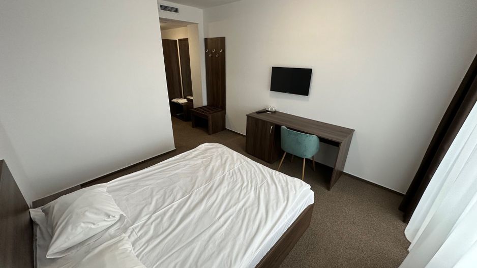 Clădire de închiriat pentru birouri  / clinica - Poză 22