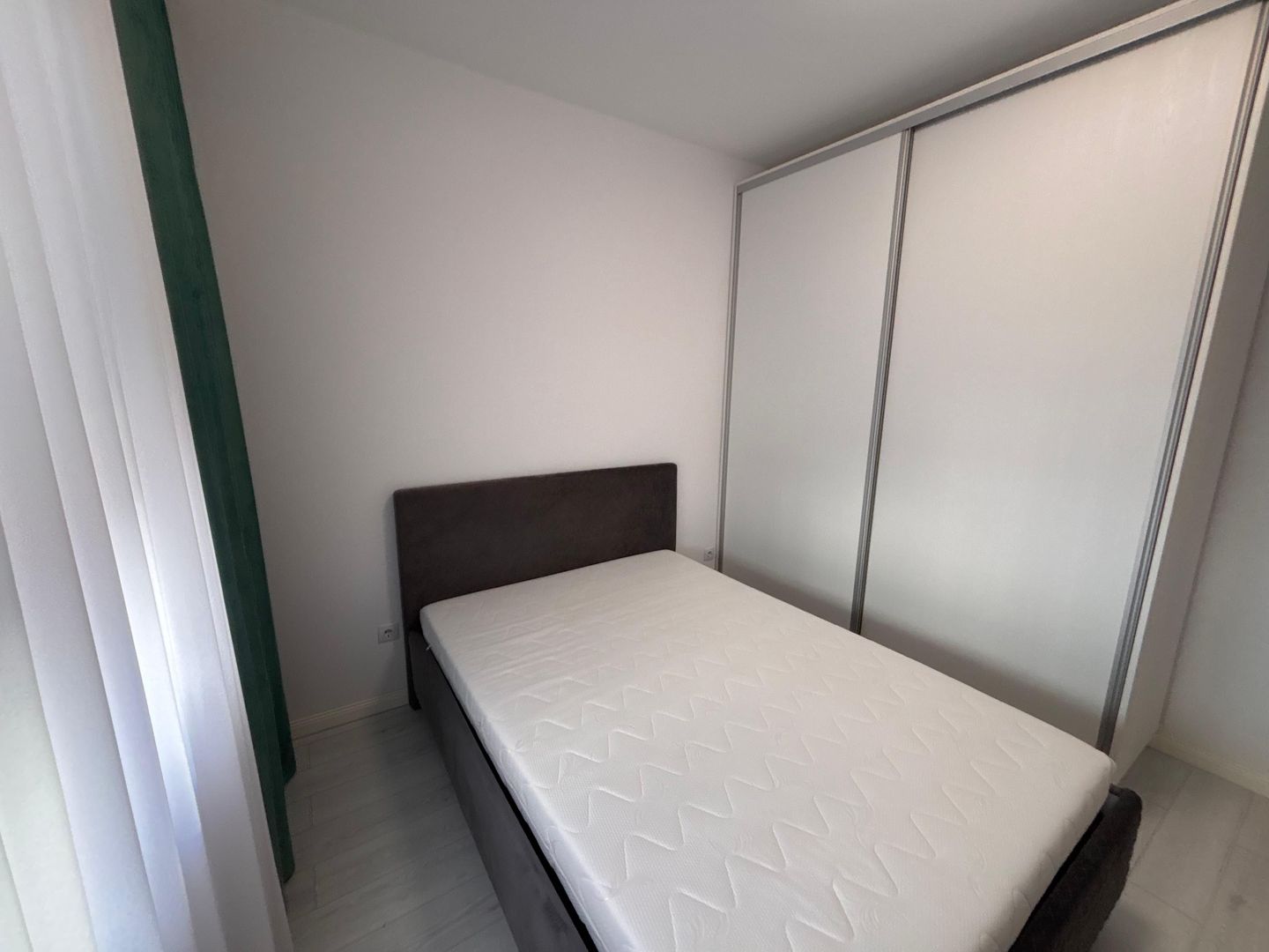Apartament cu 3 camere si 2 locuri de parcare - Arhitectilor - Poză 6