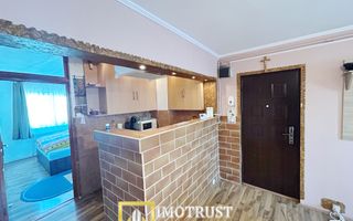 De vanzare apartament 3 camere/ Aradul Nou - Poză 3
