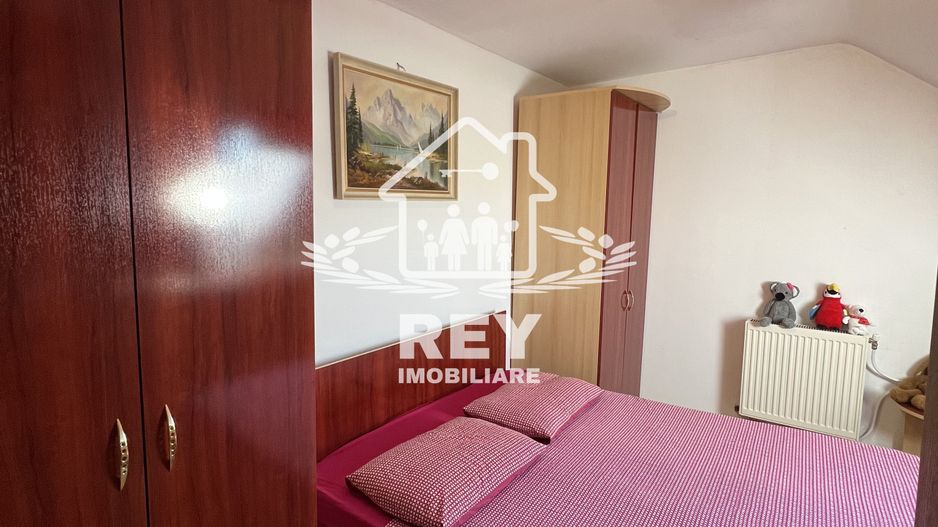 De vanzare- Apartament 3 camere str Luptei - Poză 14