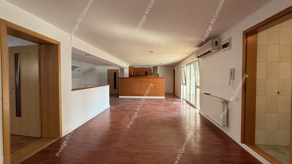 Proprietate versatila | 271 mp utili | renovata complet – Elisabetin, Porumbescu - Poză 13