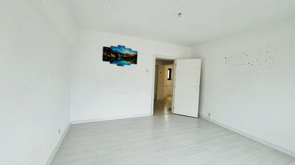 ultracentral unirii fantani   2 camere decomandate - Poză 1