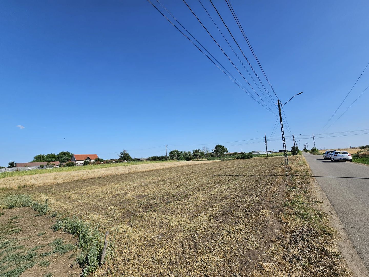 Teren intravilan generos 2 fronturi 900 mp Curtici Jud Arad - Poză 4