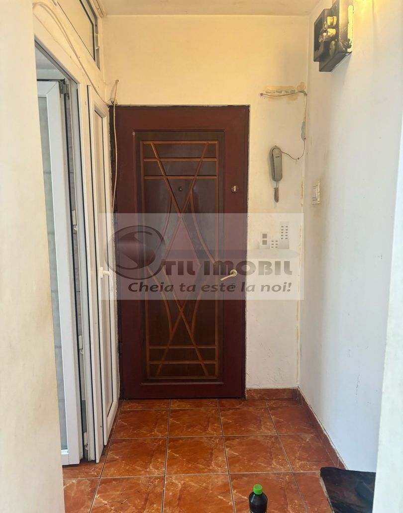 Apartament 3 camere semidecomandat Zimbru 85,900 euro - Poză 3
