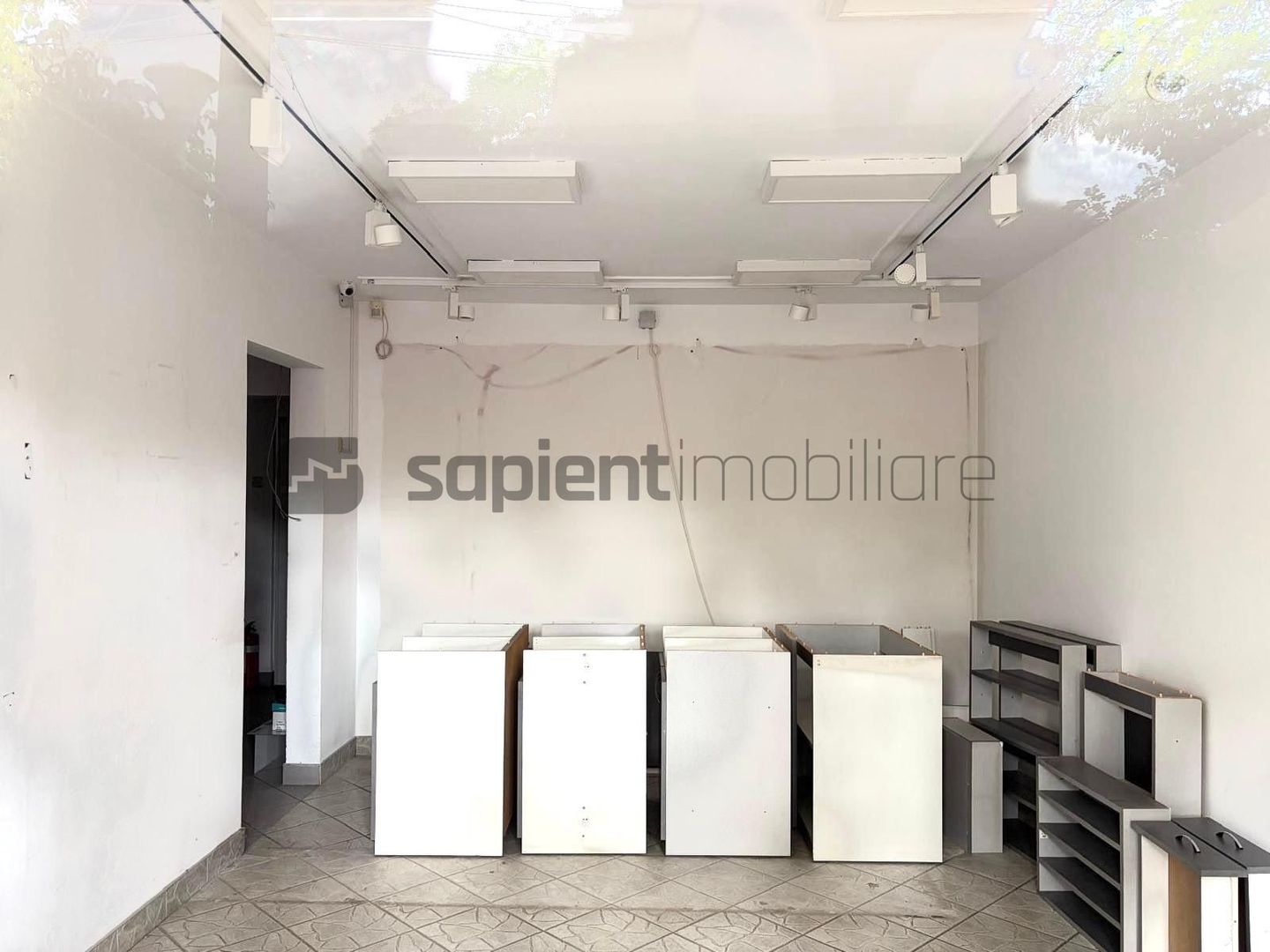 Spațiu comercial - str. Corneliu Coposu - Poză 2
