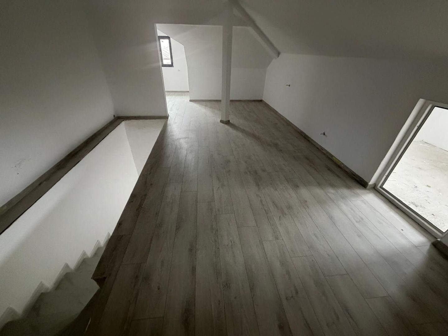 CASA TIP CUB BRAGADIRU, INCALZIRE PARDOSEALA, TEREN 185 MP, COMIS 0% - Poză 12