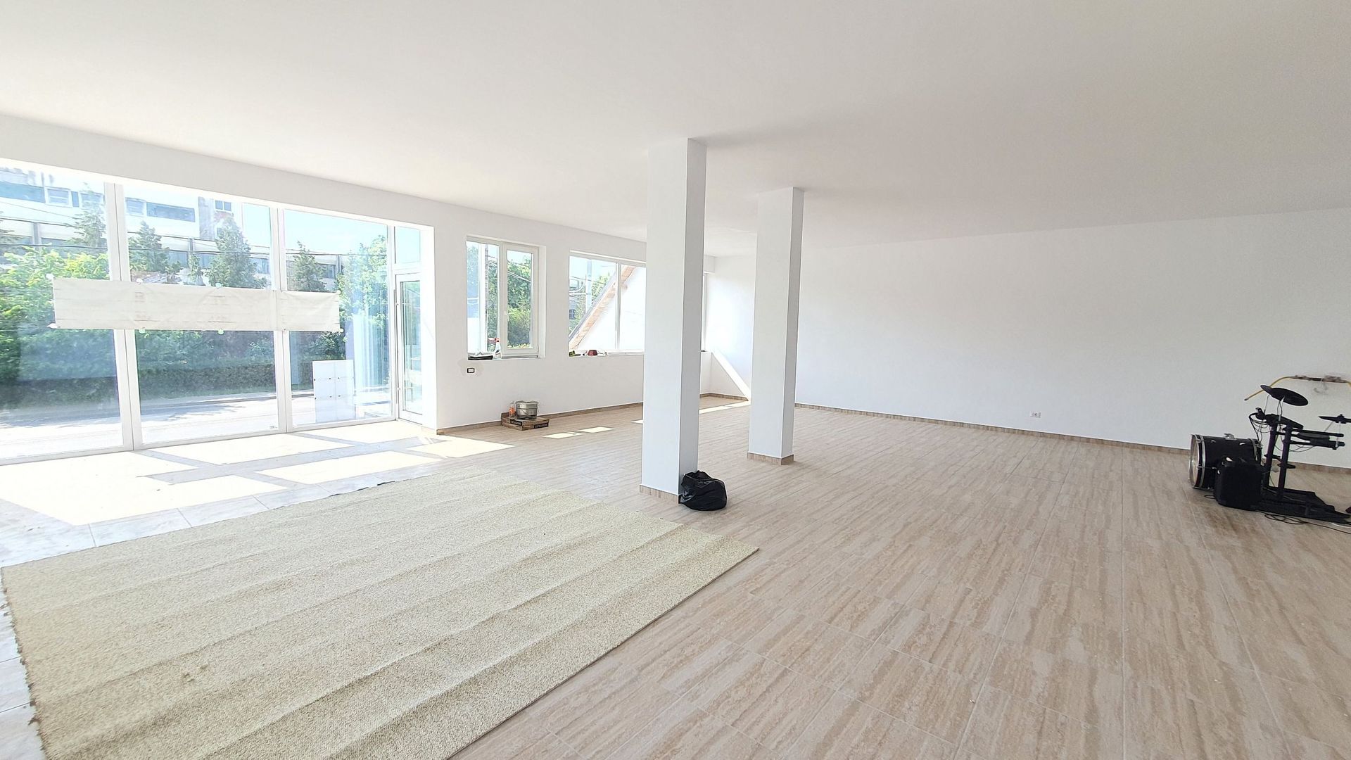 DE ÎNCHIRIAT - spațiu comercial/birouri, Moara Grecilor; - Poză 1