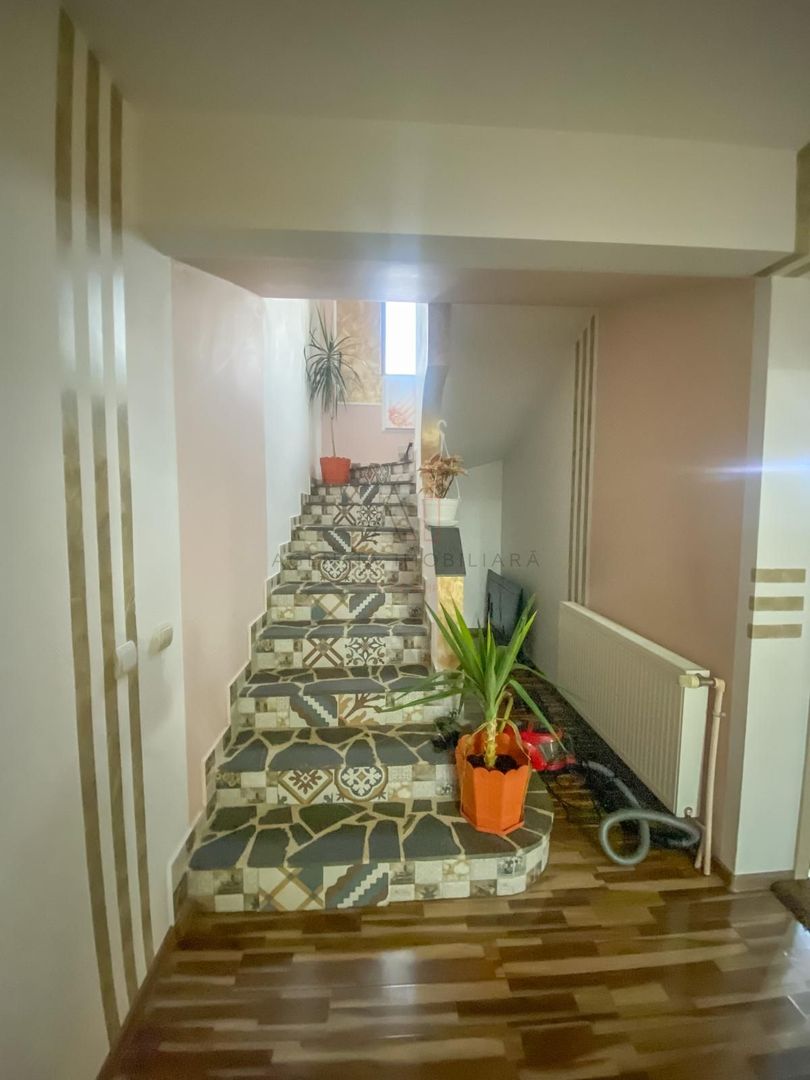 Casa 5 camere | Aer curat si confort la doar 30 de min de Bucuresti - Poză 8