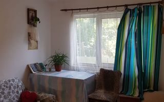 Casă cu 5 camere, mansardă și garaj în cartierul Bucium, Iași - Poză 3