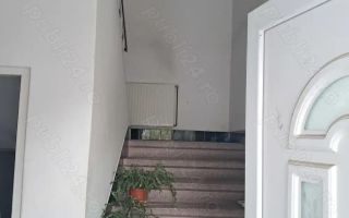 Casă de vânzare - Poză 2