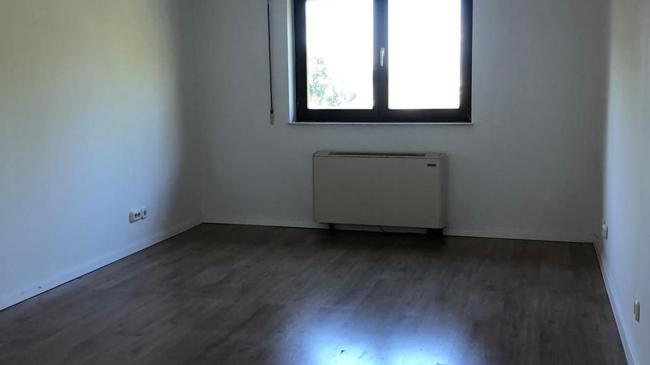 Vila 6 camere cu iesire la lacul Baneasa teren 317 mp - Poză 7