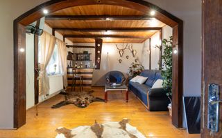 Clădire și teren de investiție, central Roman - Poză 32