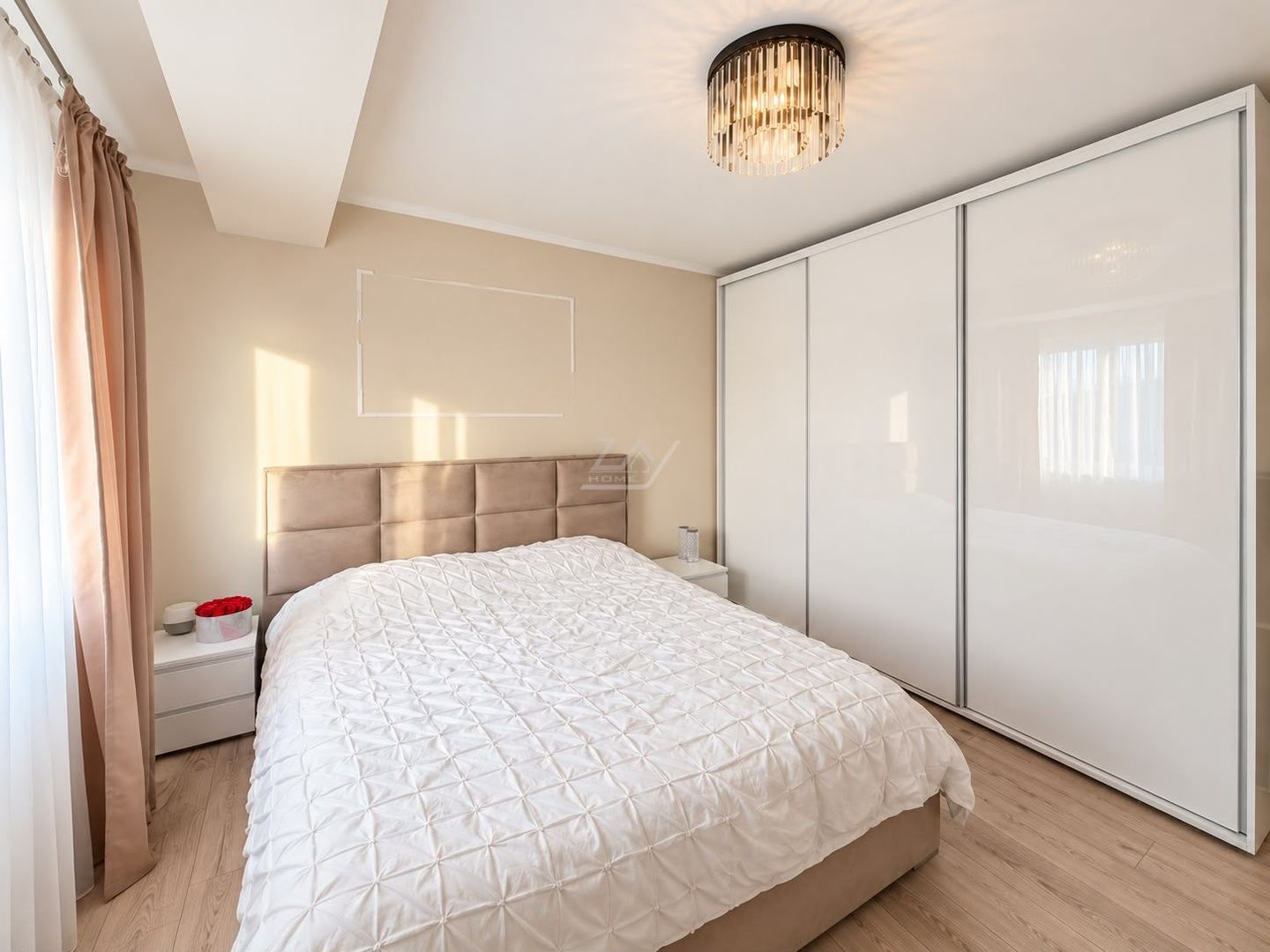 Mobilat si utilat complet. 2 bai. Asfalt. Disponibil imediat. - Poză 13