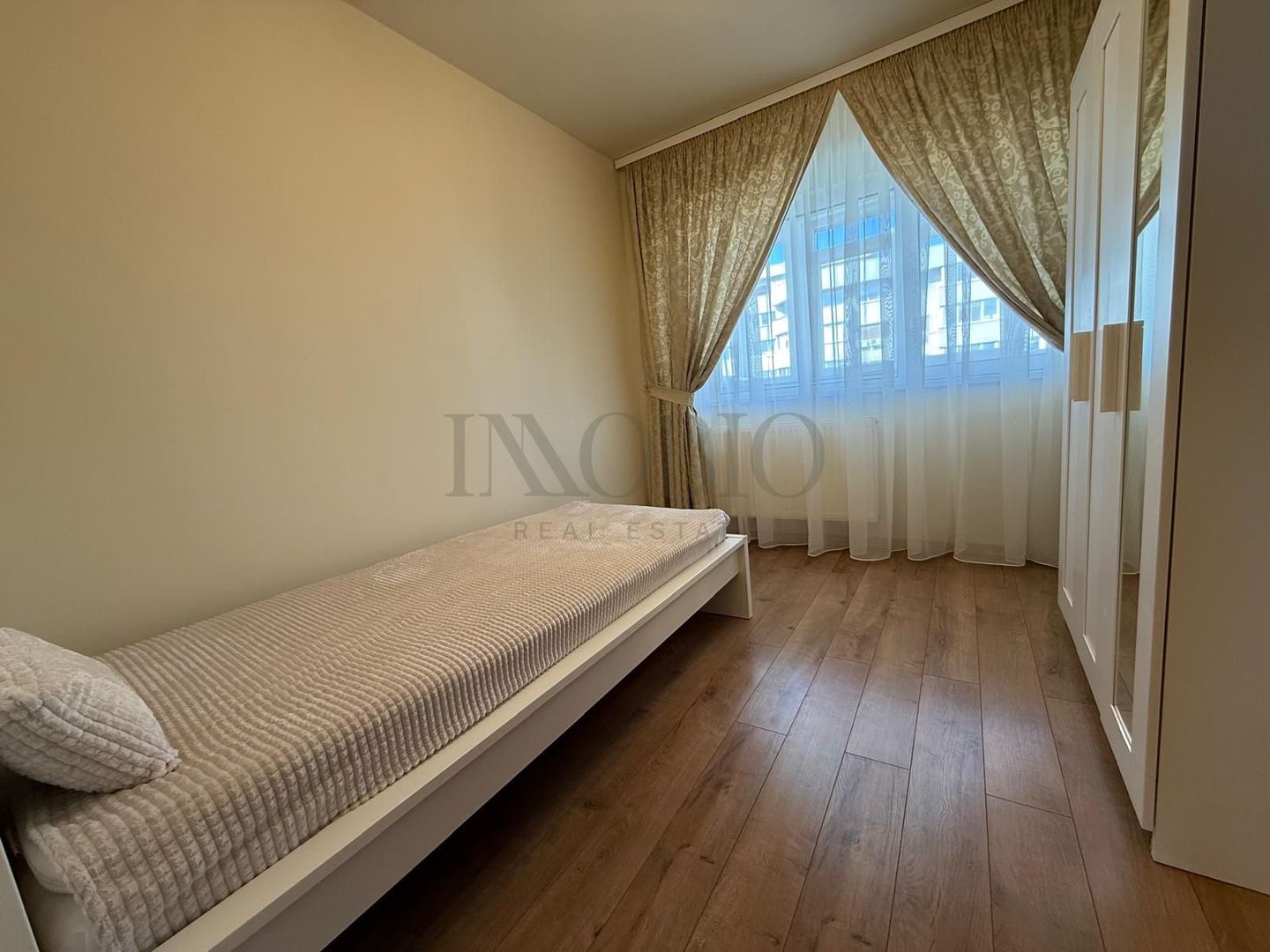 Apartament de 4 camere modern | Piața Victoriei - Titulescu - Poză 7