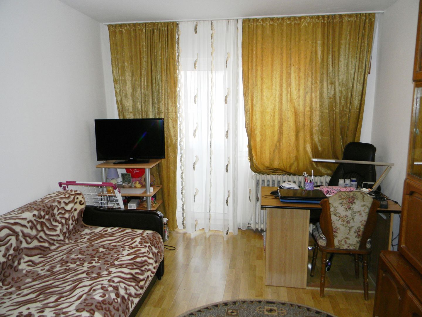 Apartament decomandat in Sacele - Poză 1