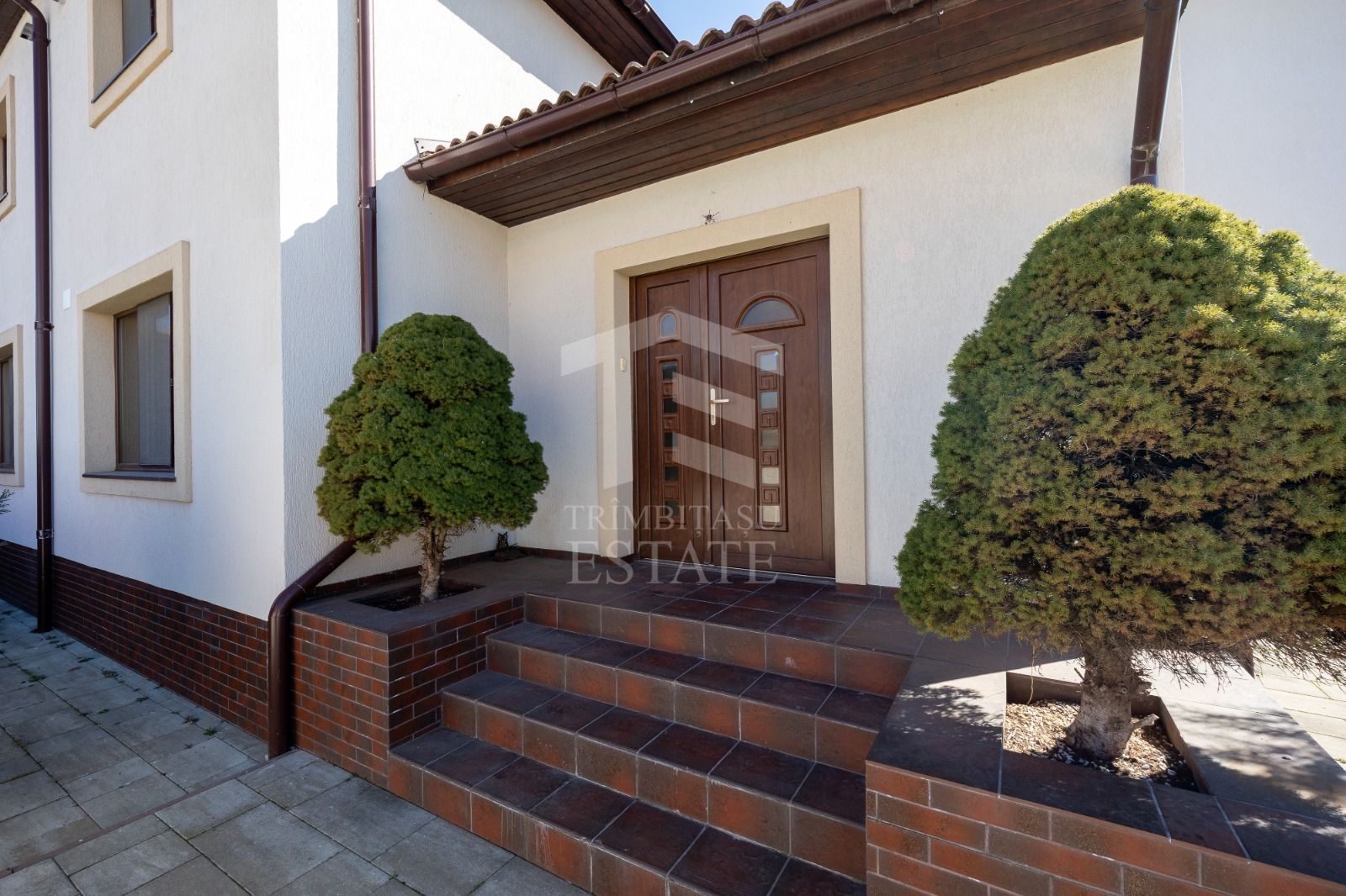 Sacele-Casa 6 dormitoare + 4 bai teren 979 mp. - Poză 57