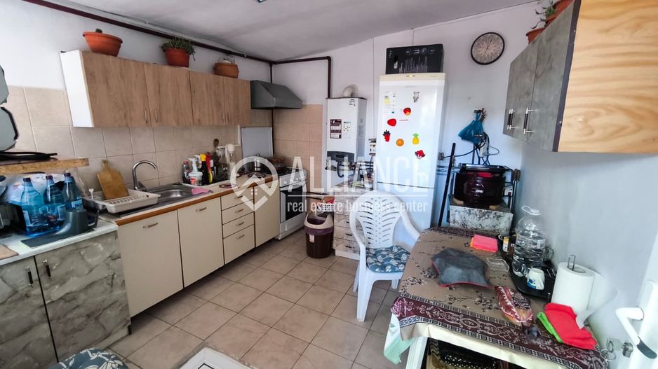 VIILE NOI - casa cu o curte generoasa disponibila imediat - Poză 21