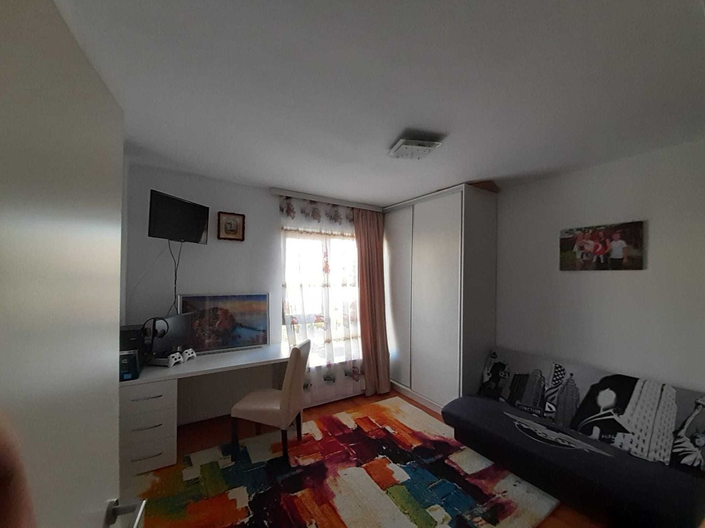 Apartament cu loc de parcare privat | Tractorul | Coresi - Poză 2
