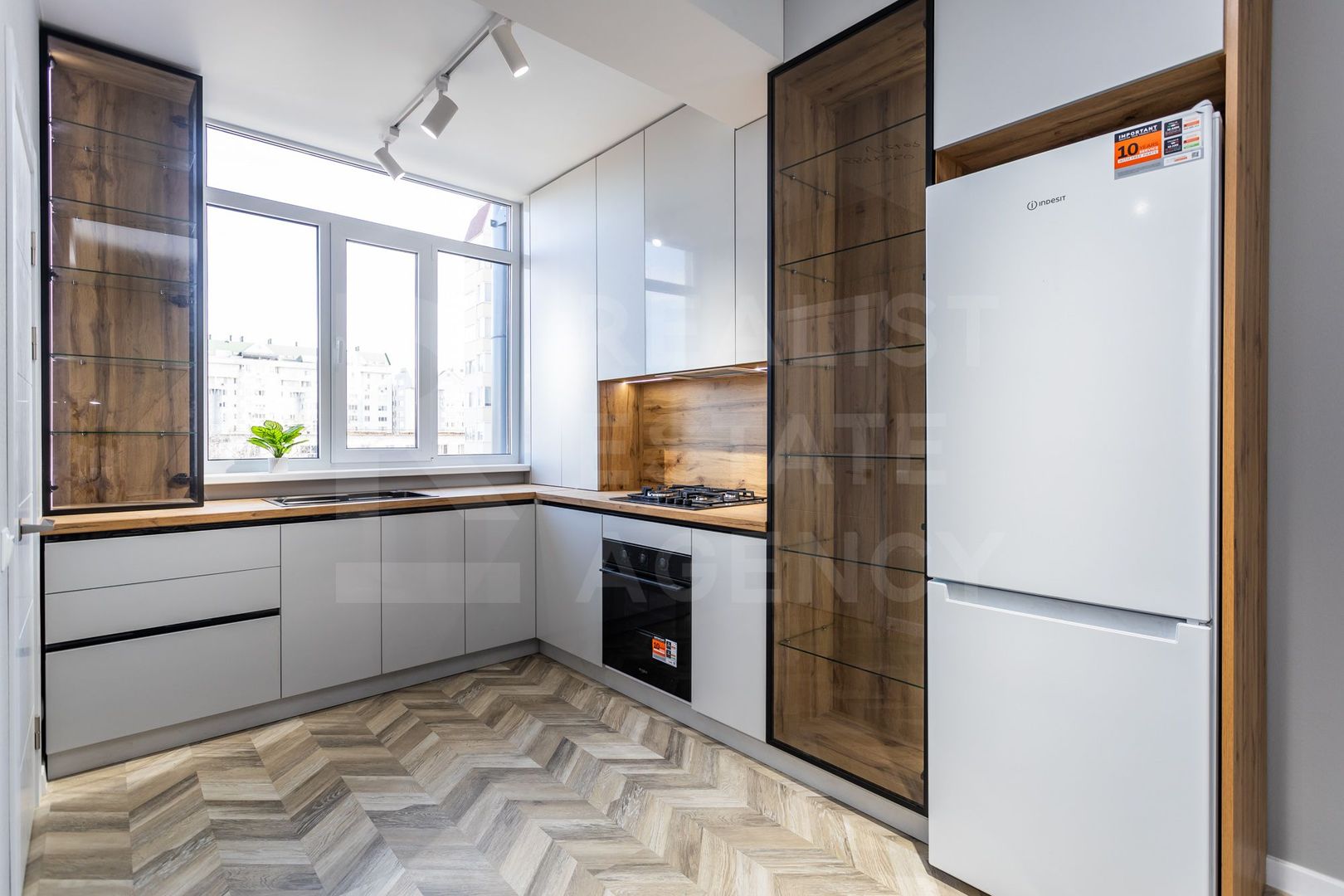 Vânzare, apartament, 2 camere, strada Gheorghe Madan, Poșta Veche - Poză 1