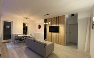 Apartament modern 3 camere balcon 5 mp utili si parcare zona Centrala - Poză 2