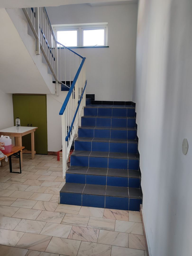 IDEAL PENTRU GRADINITA/SCOALA /AZIL BATRANI / ORFELINAT - Poză 17